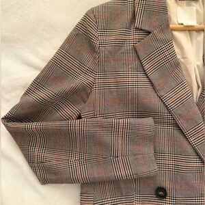 Brown H&M Blazer. Size 6. (Medium)